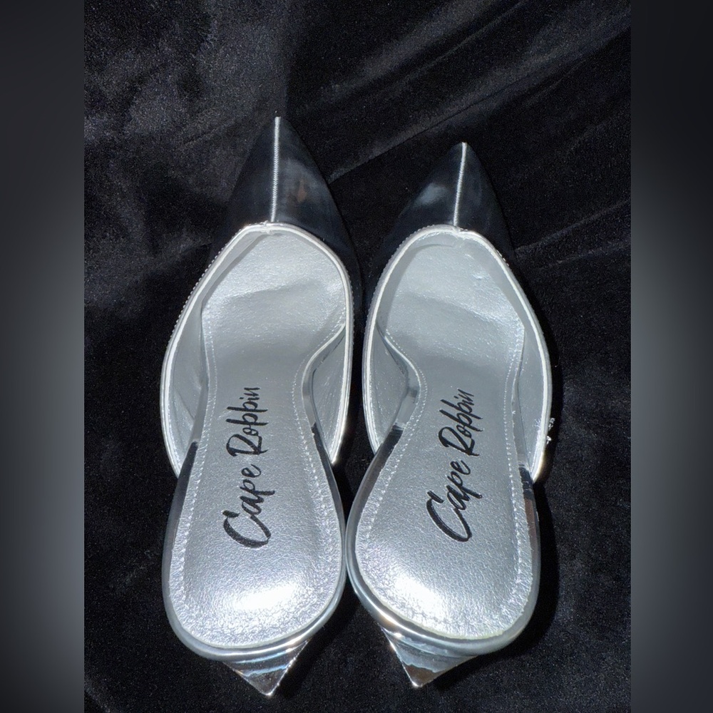 Cape Robbin Metallic Silver Lamb Statement Pointed Toe Mule Heels Sz 8.5 - Picture 13 of 17